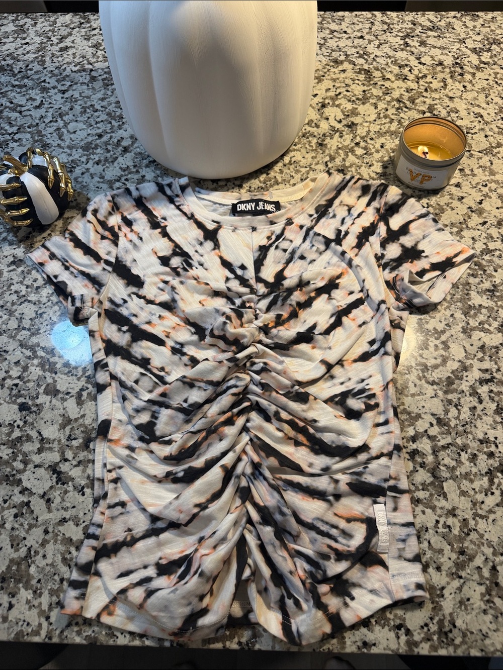 Dkny Ruched Short Sleeve Tie-Dye Top — Black, Cream & Peach